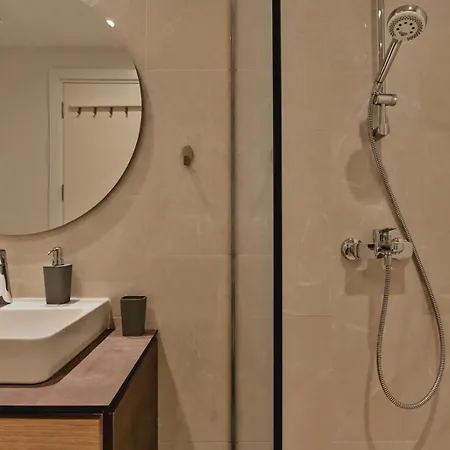 Escape - Waterfront Bw Aqua * Белград