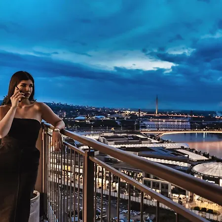 Escape - Waterfront Bw Aqua * Belgrado