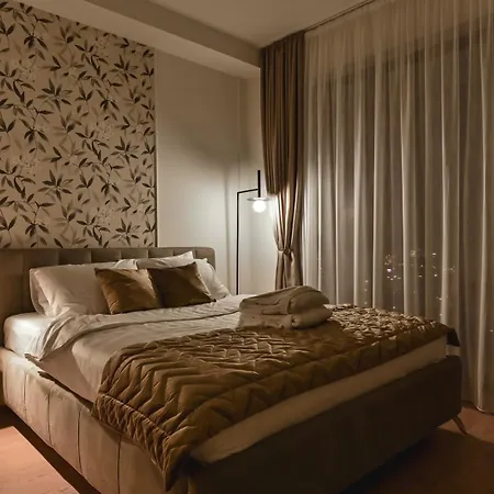 Escape - Waterfront Bw Aqua