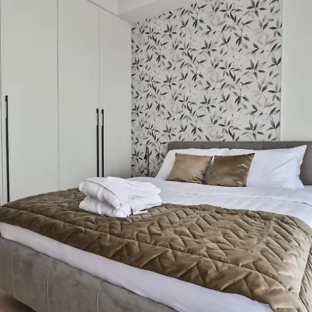 Escape - Waterfront Bw Aqua Апартаменты *